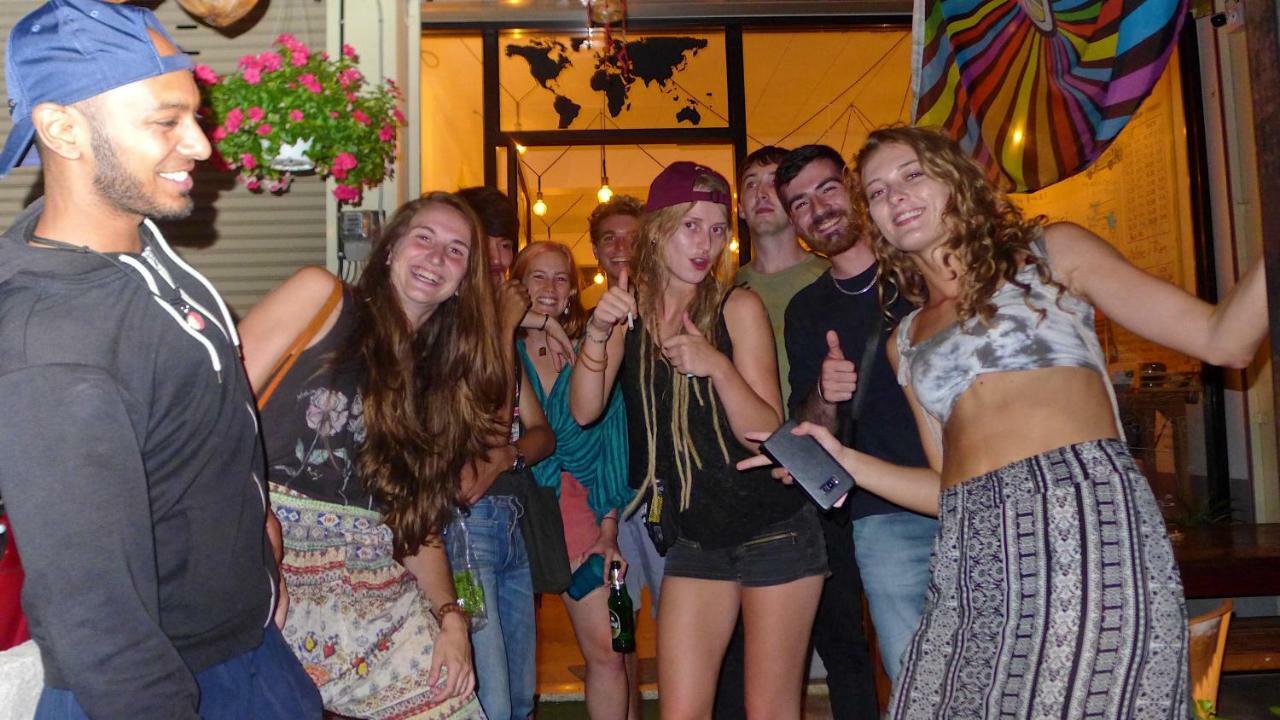 Stamp Hostel (Adults Only) Ban Yang  Экстерьер фото