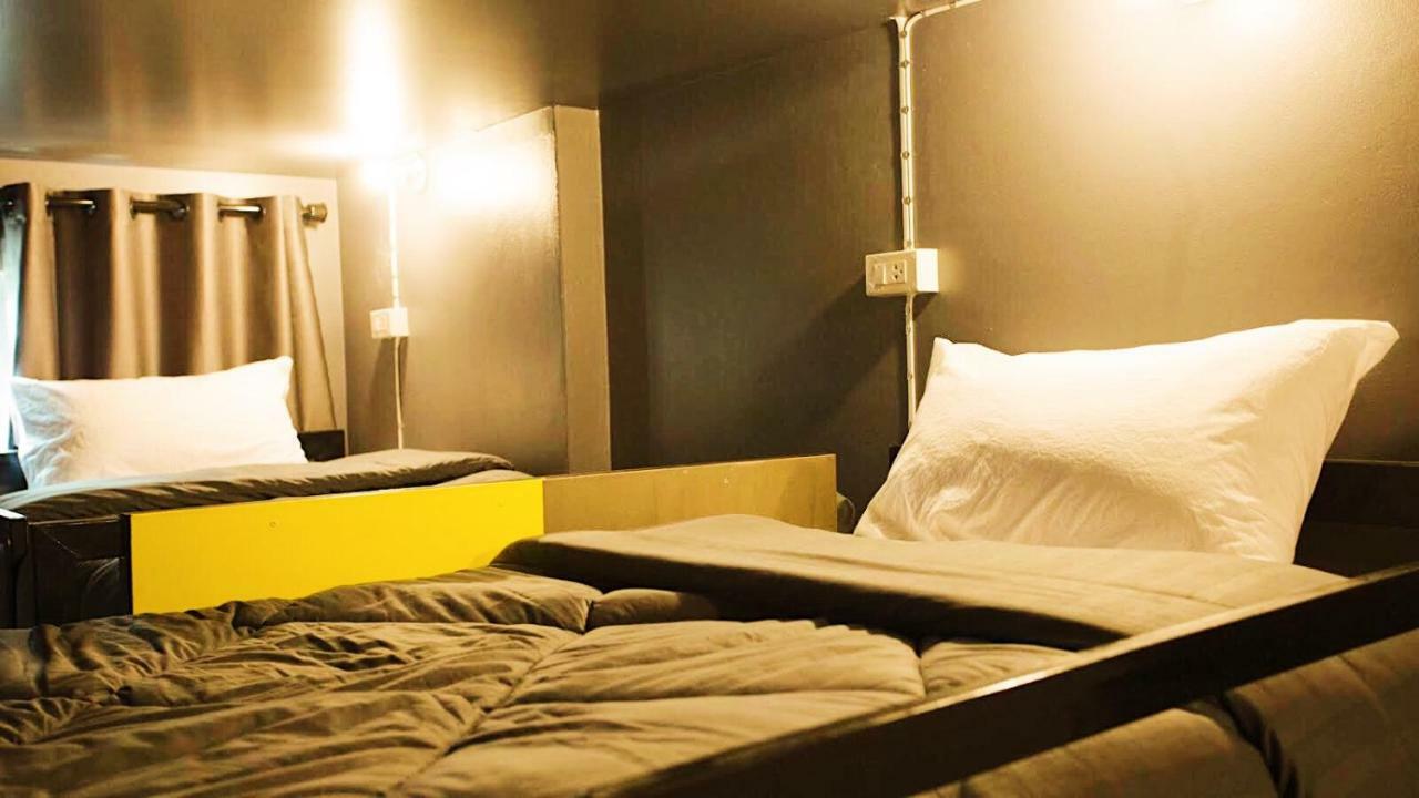Stamp Hostel (Adults Only) Ban Yang  Экстерьер фото